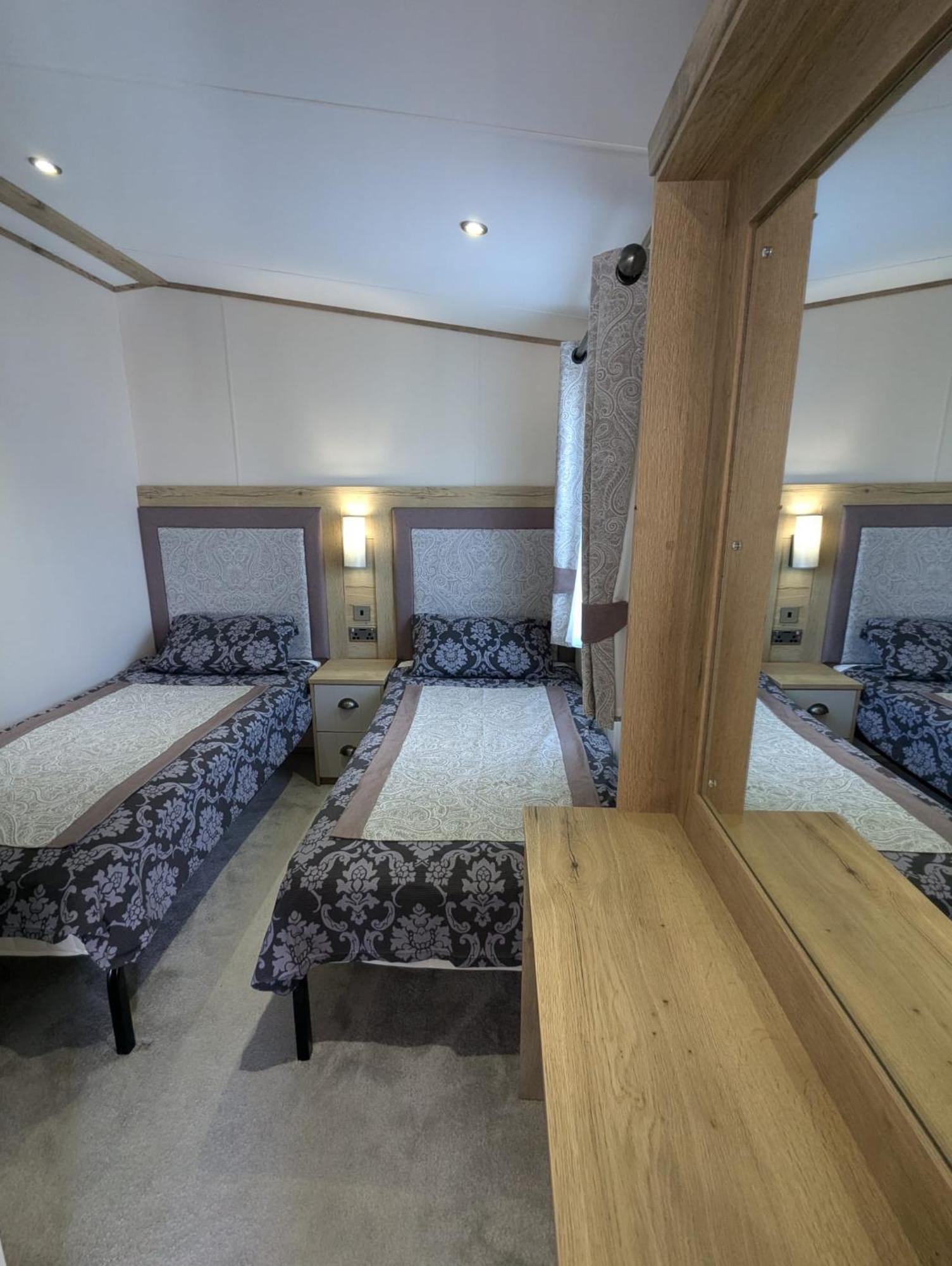 Stunning Caravan With Panoramic Views Weymouth Littlesea Haven Wyke Regis المظهر الخارجي الصورة